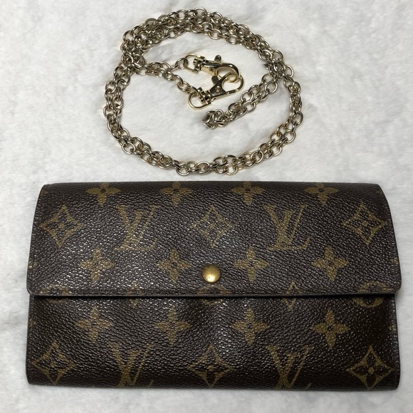 Louis Vuitton Authentic Vintage Monogram Canvas Sarah Wallet;Date Code:(… - Picture 16 of 17